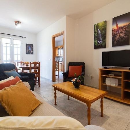 Apartamentos Leomar II Los Llanos De Aridane Bagian luar foto