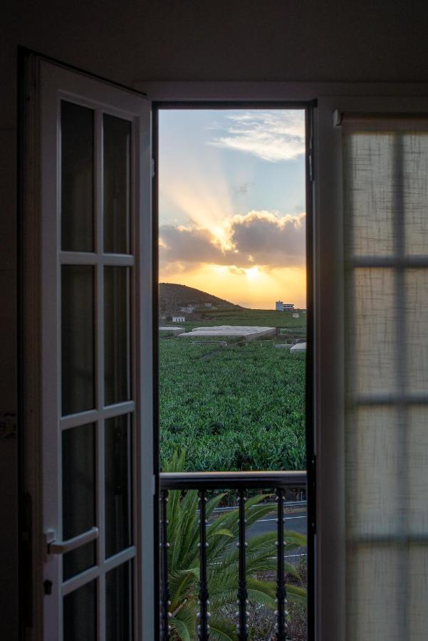 Apartamentos Leomar II Los Llanos De Aridane Bagian luar foto