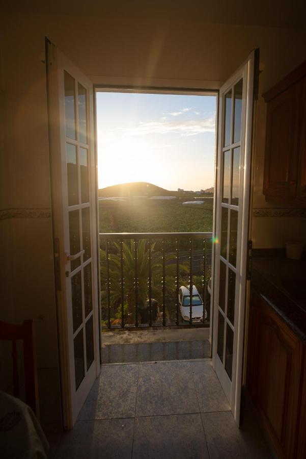 Apartamentos Leomar II Los Llanos De Aridane Bagian luar foto