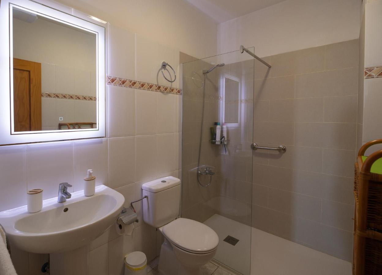 Apartamentos Leomar II Los Llanos De Aridane Bagian luar foto